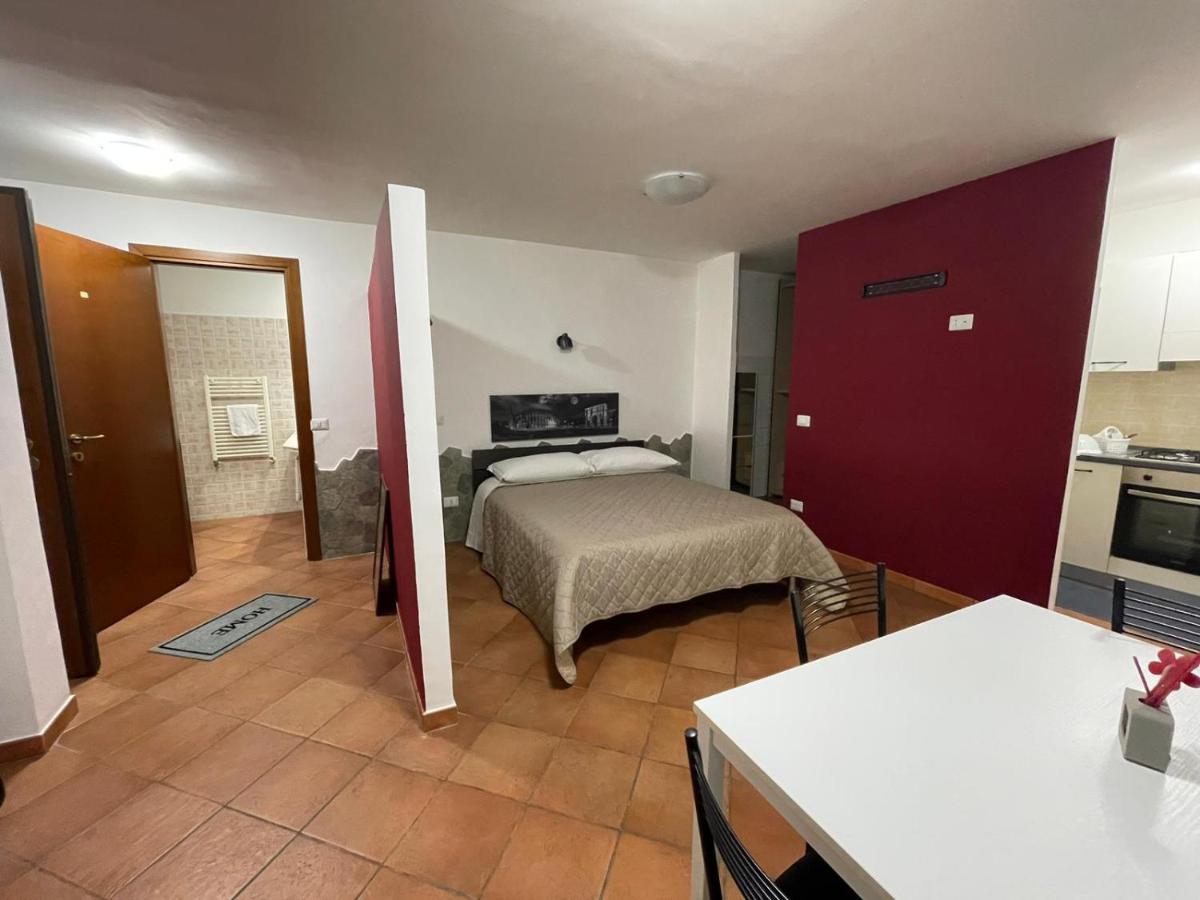 Ground Floor Studio - Monolocale Max 2 Ospiti - Fiumicino Aeroporto E Fiera - Self Check-In Apartment Exterior photo